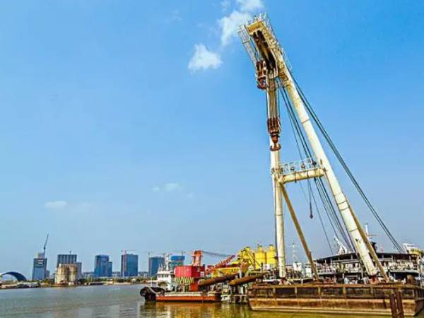 海面漂浮平臺是什么類型的海洋工程設(shè)施？